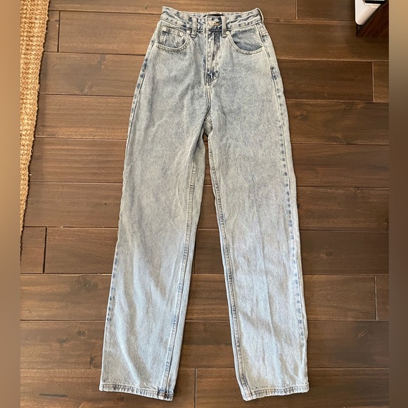 White Fox On Replay High Rise Straight Leg Jeans NEW - Picture 3 of 8